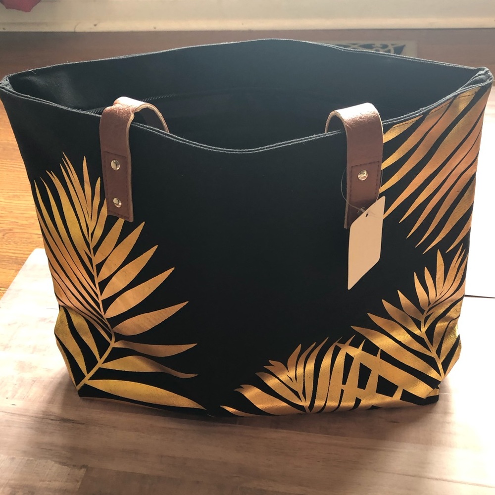 Last 1! Tropical Gold Palm Zip Closure Beach Bag! - Picture 6 of 11